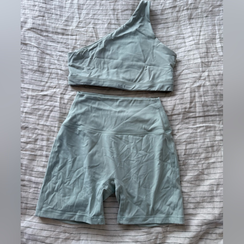 SET Active Sage Green Workout Set